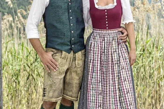 ...stammen von diversen Betrieben aus der "Trachtenhauptstadt Bad Aussee".