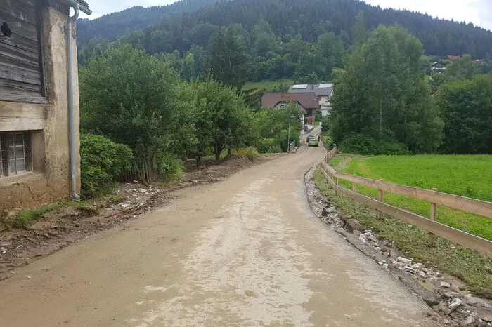 Schon im August 2017 richteten Unwetter an derselben Stelle schwere Vermurungen an.