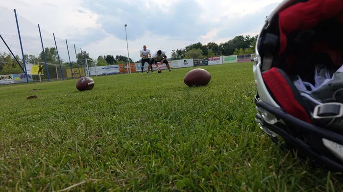 Zwei Mal pro Woche trainieren die "Styrian Reavers" am Sportplatz Tillmitsch American Football.