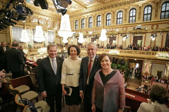 Illustre Gäste: Der finnische Präsident Sauli Niinistö, seine Frau Jenni Haukio sowie Bundespräsident Alexander Van der Bellen und Doris Schmidauer.