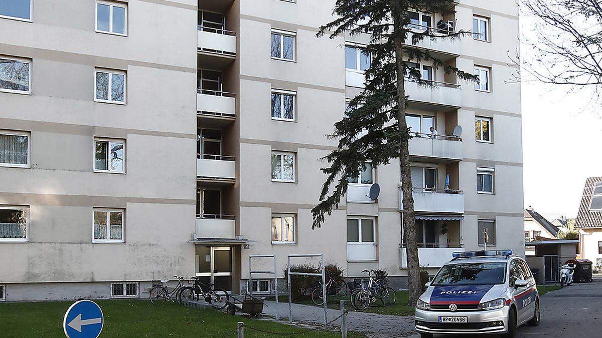 Im November 2020 wurde ein Salzburger tot in dieser Wohnanlage in Klagenfurt-Fischl aufgefunden