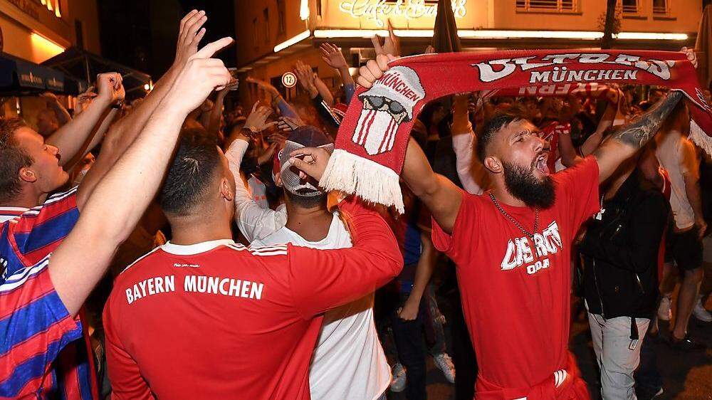In München wurde gefeiert, aber leider ohne Einhaltung des Mindestabstands