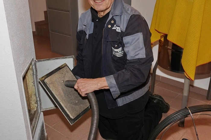 2015: Herwig Heran, mittendrin als Rauchfangkehrer.