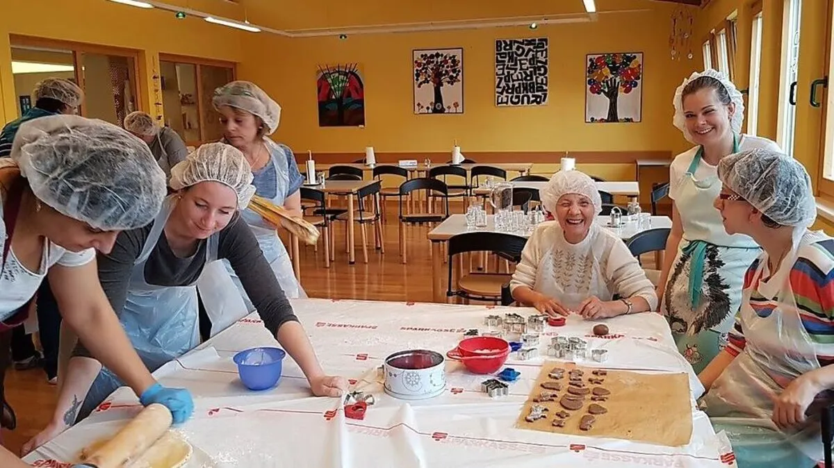 Keksduft durchzieht die Räume der Beschäftigungswerkstätte der Lebenshilfe in der Bahnstraße in Klagenfurt.