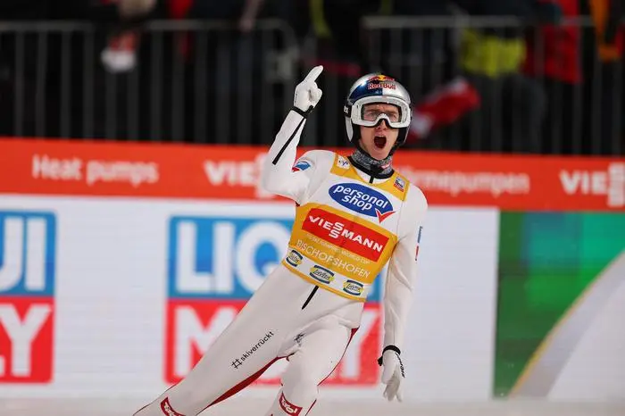 BISCHOFSHOFEN,AUSTRIA,06.JAN.25 - NORDIC SKIING, SKI JUMPING - FIS World Cup, Four Hills Tournament, large hill. Image shows the rejoicing of Daniel Tschofenig (AUT).
Photo: GEPA pictures/ Thomas Bachun 