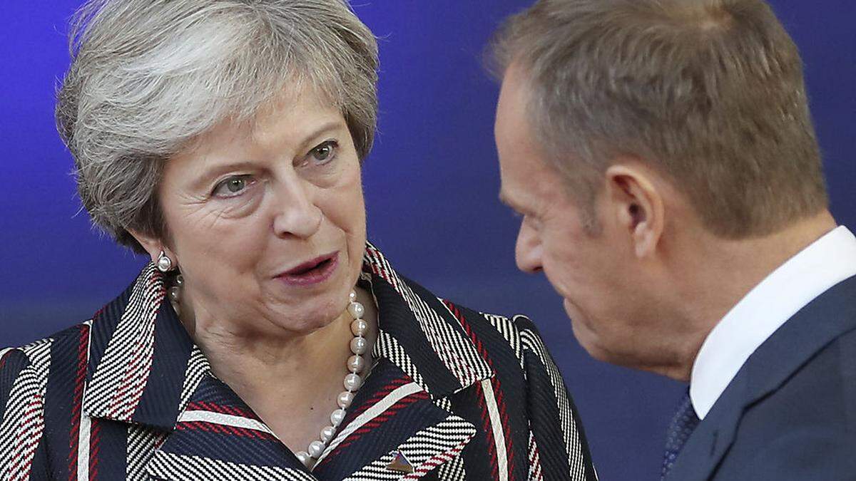 Wer hat die besseren Nerven? Die Briten mit Theresa May oder die EU mit Donald Tusk?