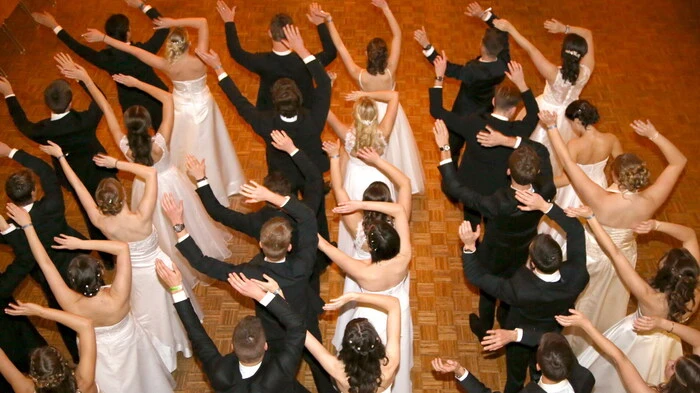 Es ist alljährlich dasselbe Bild, wenn die Schüler in Althofen zum Ball laden: Der Besucheransturm ist gewaltig! 