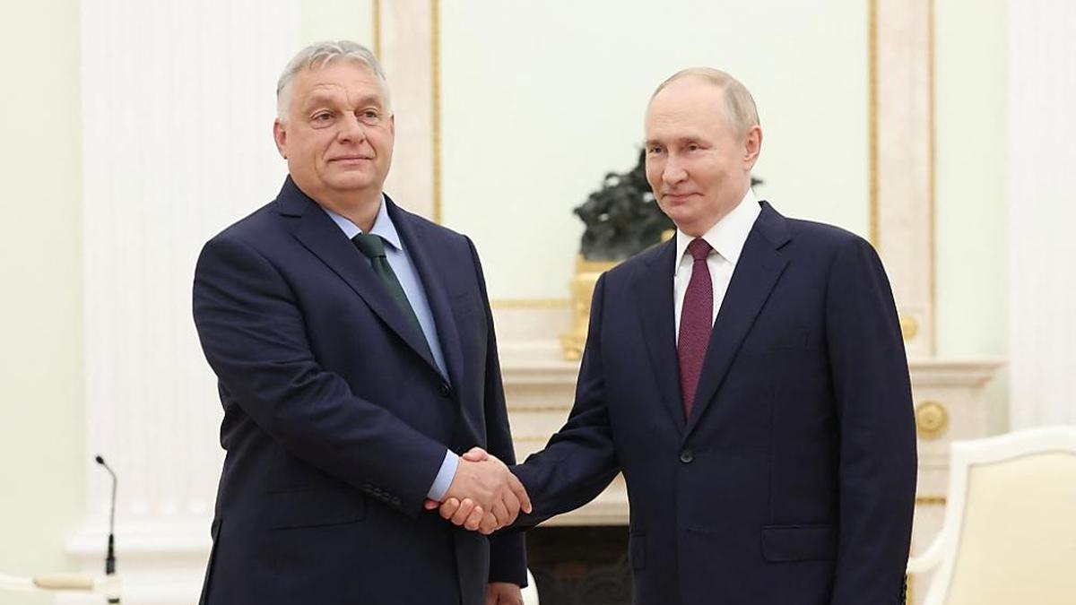 Auffällig oft einer Meinung: Viktor Orbán und Wladimir Putin (r.)