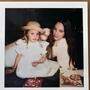 Foto aus Kindheitstagen: Angelina Jolie mit ihrer Mutter Marcheline Betrand 