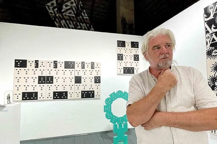 Kategorie Kultur: Werner Hofmeister ist ein internationaler, freischaffender Künstler. Seinen Lebensmittelpunkt hat er in Klein St. Paul, wo er auch sein Quellenmuseum betreibt. Im Mittelpunkt: die Geschichte des Tals. 