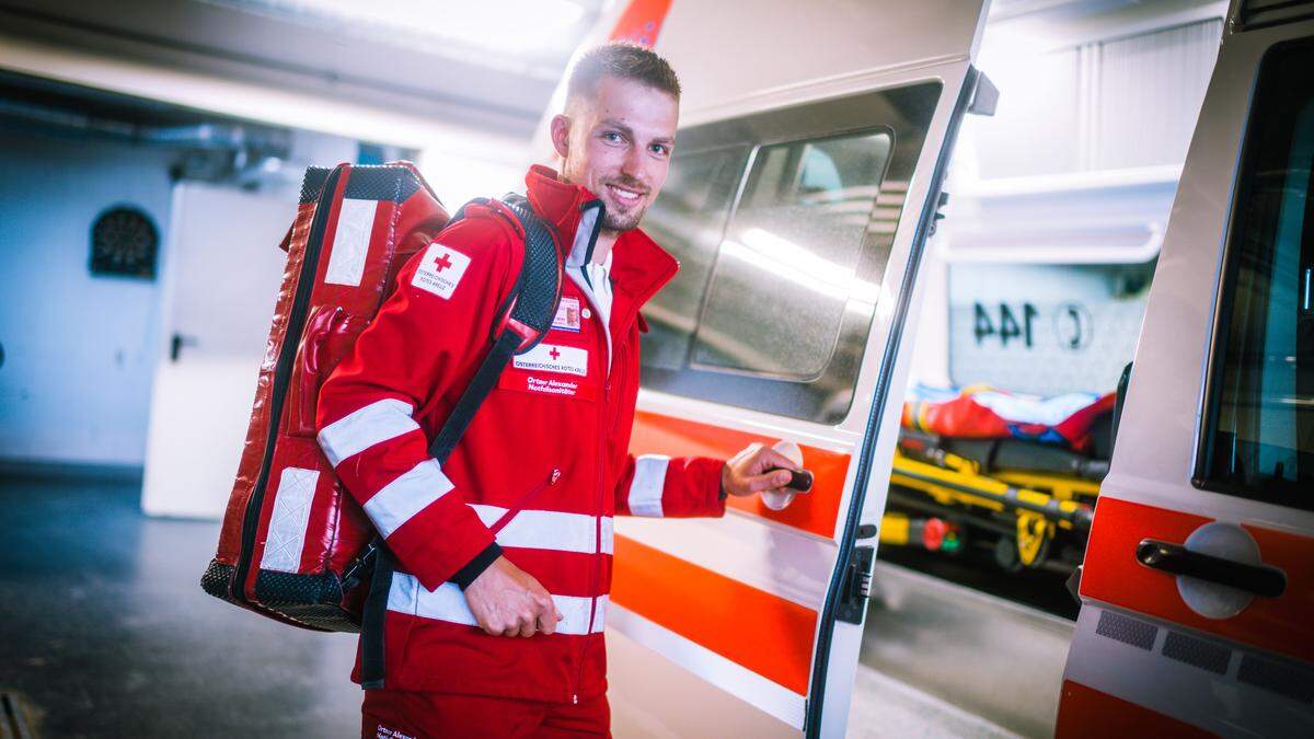 Er weiß, was im Ernstfall zu tun ist: Alexander Ortner ist Ehrenamtlicher beim Roten Kreuz in Sillian