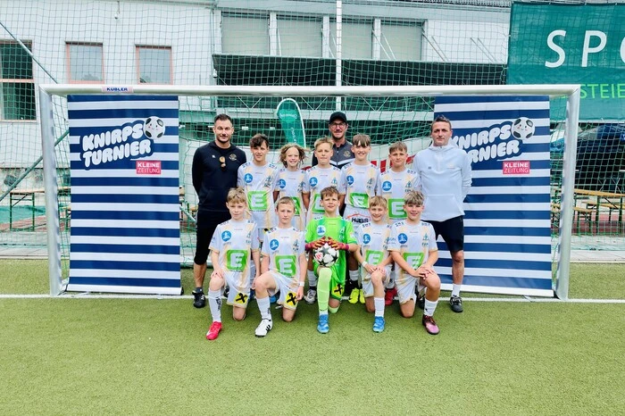 SPG MTSV Wies: Stefan Lampl, Yannick Jöbstl, Leandro Ranegger, Philipp Kiefer, Rene Lampl, Martin Fürpass, Rudi Schmuck (h.v.l.). Gabriel Mauthner, Fabio Gosch, Lukas Fuchs, Leon Lampl, Luca Weißensteiner (v.v.l.)