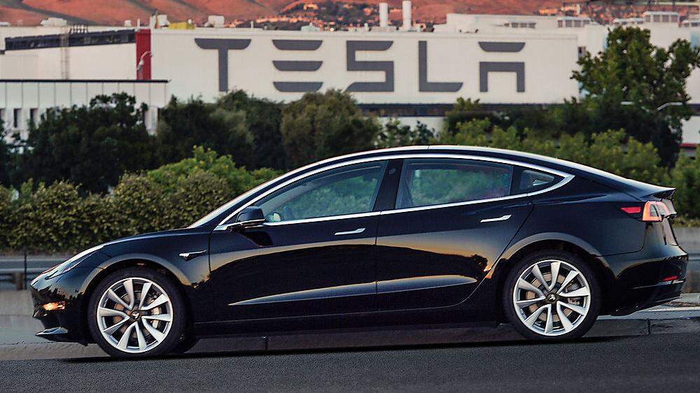 Tesla: Das Modell 3 lockt viele