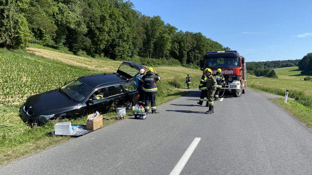Die Feuerwehr Kornberg-Bergl barg das Unfallfahrzeug