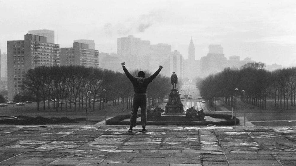 So sehen Jogginghosen-Träger aus, wenn sie zu Helden werden: Rocky in seiner berühmtesten Szene 
