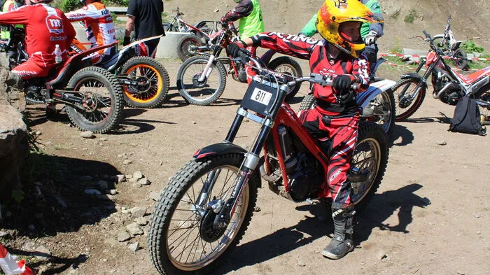 Beim Trial-Cup beim Moasterhaus am Salzstiegl traten am Wochenende rund 200 Fahrer in fünf Schwierigkeitsgraden gegeneinander an.