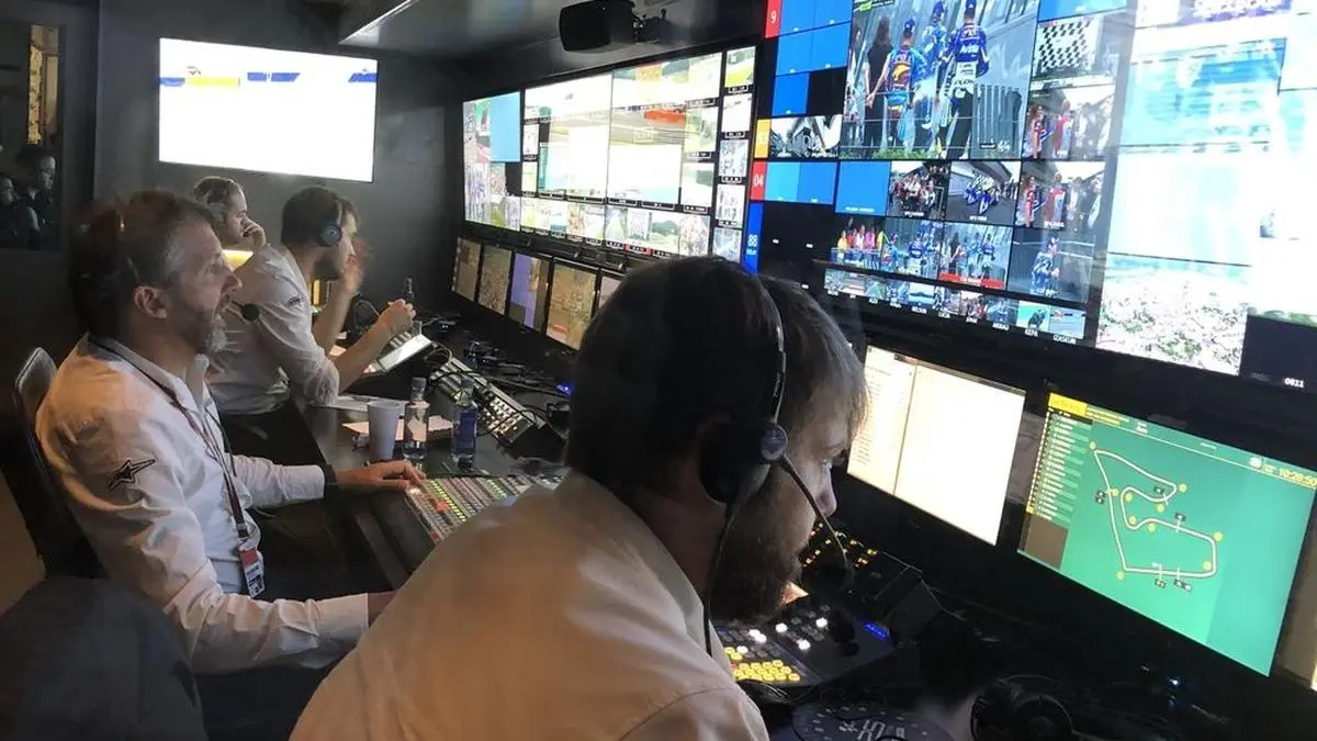 Blick in den TV-Container der Dorna