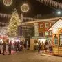 Hütten auf einem Weihnachtsmarkt | Es weihnachtet in Lienz