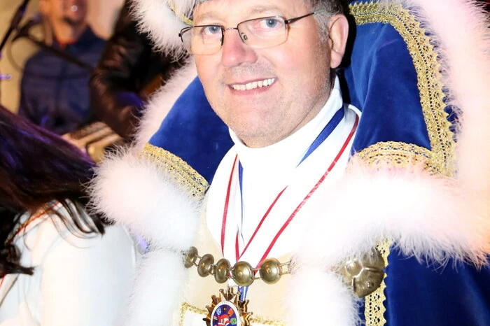 Er übernahm am 11.11. um 19.19 Uhr das Zepter von seinem Vorgänger Franz Taumberger.