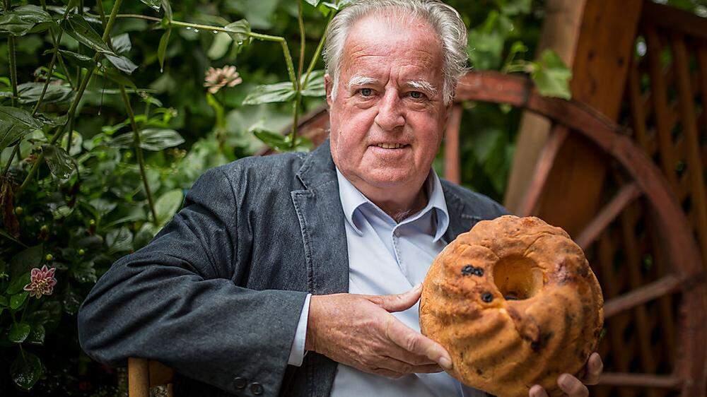 Rainer Adamik (76) mag seine Poha(c)a am liebsten nach klassischem Rezept, die Form ist ihm aber egal