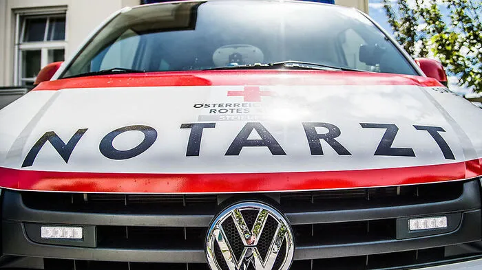 Sanitäter und Notarzt vom Roten Kreuz Voitsberg standen im Einsatz