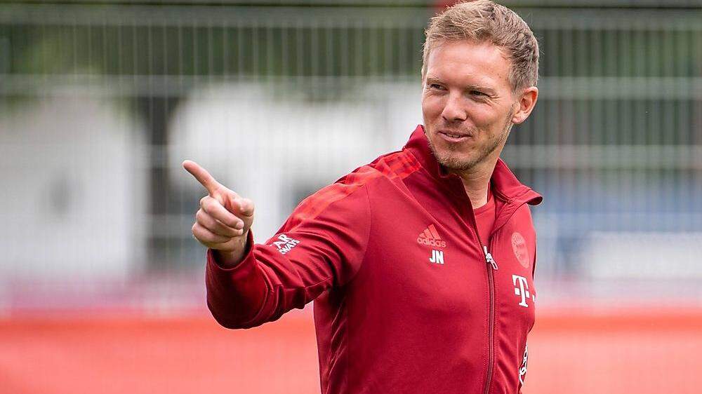 Julian Nagelsmann leitete sein erstes Training als Bayern-Coach