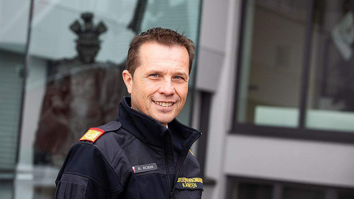 Überrascht: Landesfeuerwehrkommandant Rudolf Robin