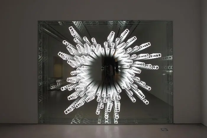 Brigitte Kowanz, Alphabet, 1998/2010, Familiensammlung Haselsteiner 