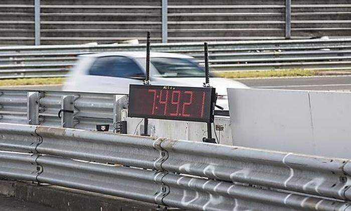 Der GTI Clubsport S ist der schnellste Serienfrontriebler auf der Nordschleife