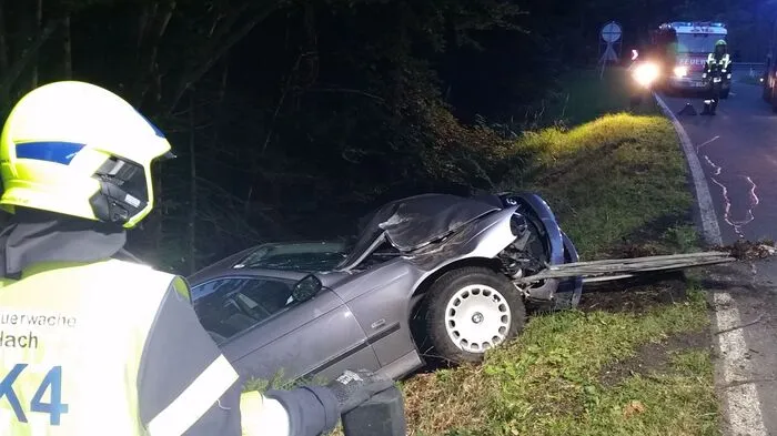Auf dem Dobratsch stürzte ein Auto 40 Meter ab.