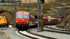 Ohne die Tauernbahnstrecke muss zwischen Kärnten und Salzburg auf die A 10 ausgewichen werden