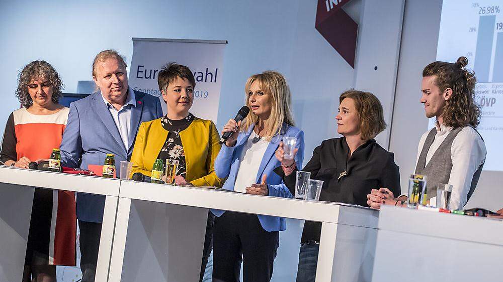 Kärntner Kandidaten (von links): Cristina Tamas (KPÖ), Christian Pirker (Neos), Olga Voglauer (Grüne), Claudia Wolf-Schöffmann (VP), Elisabeth Dieringer-Granza (FP), Luca Kaiser (SP) 