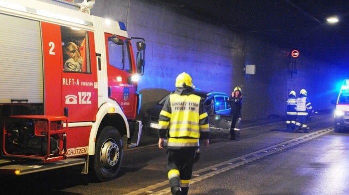 Der Tunnel war am Samstag 90 Minuten lang gesperrt. Auslöser: Ein 81-jähriger Pensionist ist auf die Gegenfahrbahn geraten.