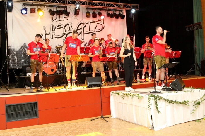 So konnte mit den „Hoagis“ auch eine Top-Gruppe für dieses Fest in der Krappfeld-Metropole gewonnen werden.