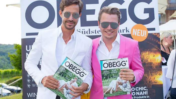 Im Wine&Spa Resort Loisium in Ehrenhausen wurde von den Herausgebern Adi Weiss und Michael Lameraner das neue Cover des Magazins "Obegg - Best of Südsteiermark" enthüllt.