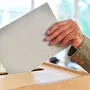 Geben auch Sie Ihre Stimme ab. Im Bezirk ist das heute in den meisten Gemeinden zwischen 7 Uhr und 14 Uhr möglich