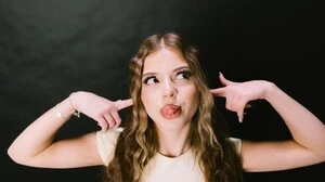 Zahide ist das Gesicht einer Generation, deren Bühne das Smartphone ist