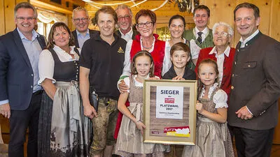 Familie Skorianz feierte ihren Sieg im Gipfelhaus Magdalensberg