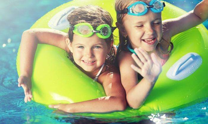 Plantsch! Poollandschaften sind ein Dauerbrenner bei den Kids und sollten deshalb zur Grundausstattung im Urlaub mit der Familie gehören.