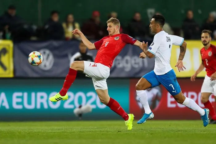 Martin Hinteregger: 3 Gab nach seinem „Ausrutscher“ vor dem Spiel in Polen die richtige Antwort und erzielte mit seinem vierten – einem schönen – Länderspieltor das 2:1. Nicht so präsent wie bei Frankfurt