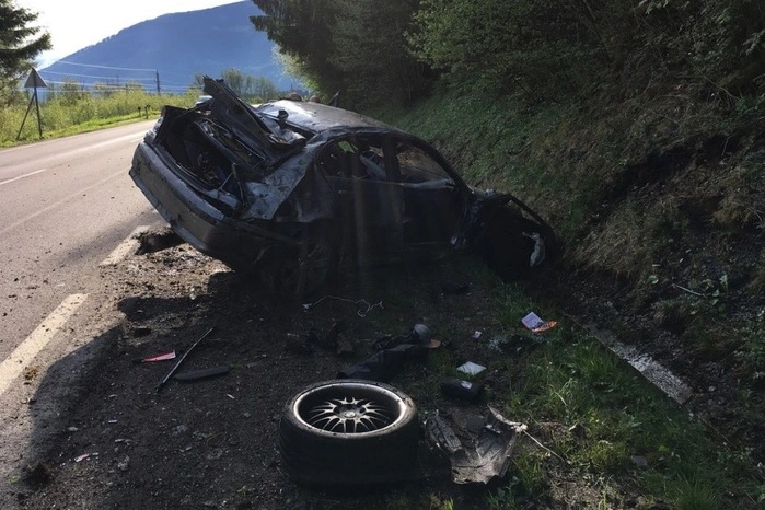 Der Lenker blieb bei dem Zwischenfall unverletzt.