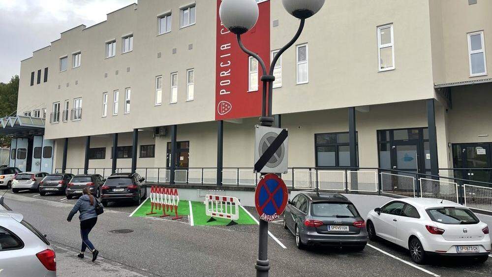 Achtung: Neue Parkzone in der Rizzistraße