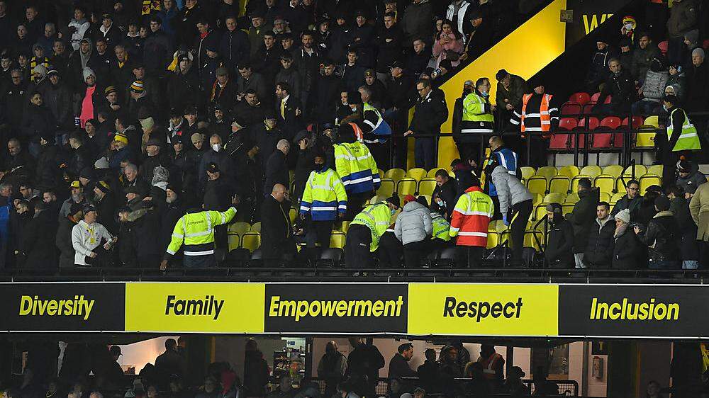 Das Spiel zwischen Watford und Chelsea war aufgrund eines medizinischen Notfalls lange unterbrochen