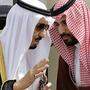 König Salman mit seinem Sohn Prinz Mohammed, Archivbild
