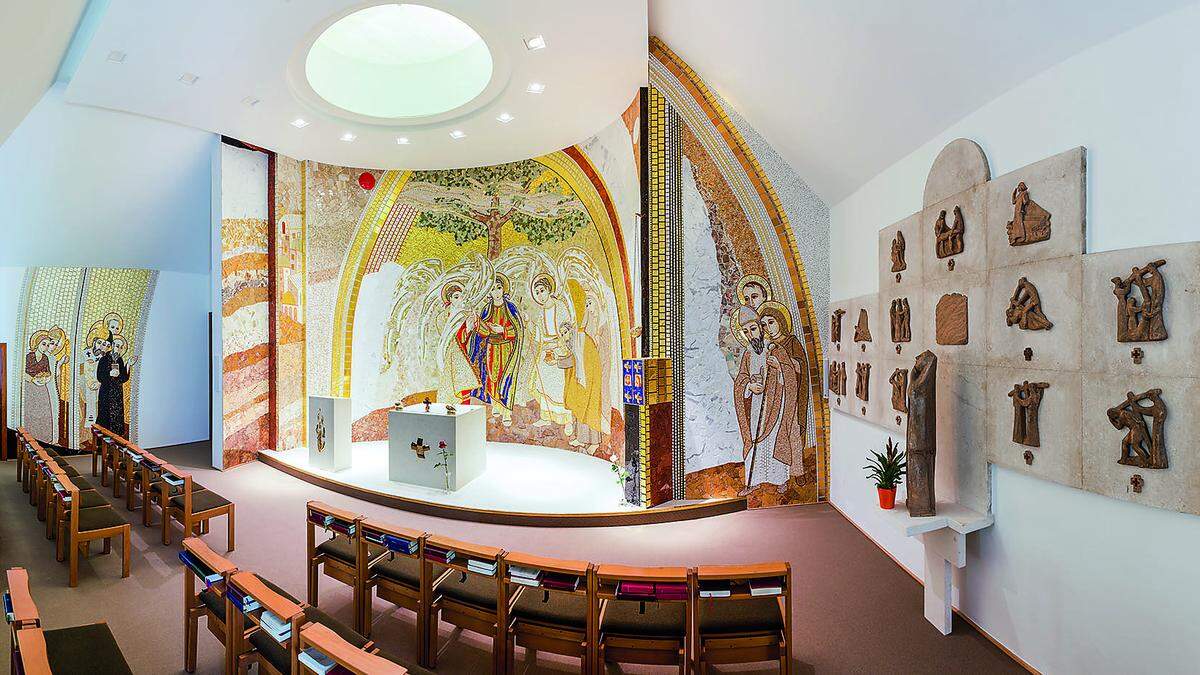 Dieses Mosaik in Tainach gestaltete der slowenische Priester, gegen den die Missbrauchsvorwürfe erhoben wurden (Archivfoto)