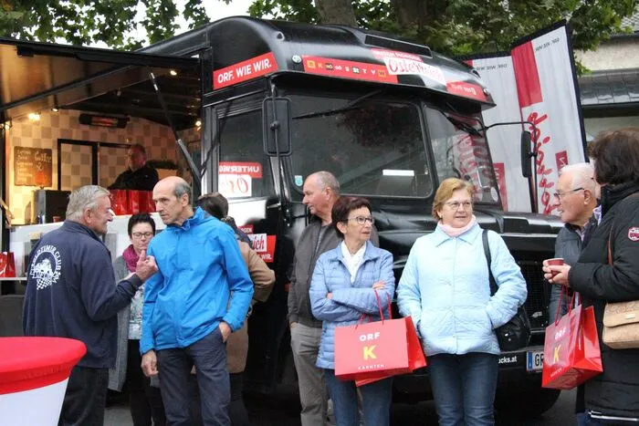 Das zahlreiche Publikum unterhielt sich bestens...