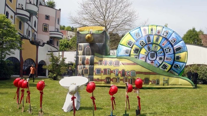 Das Schneckenhaus, eines der wohl interessantesten Gebäude im Rogner Bad Blumau...  