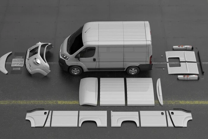 Das heißt: Der Rahmen, die Karosseriestruktur, Scheiben, Innenraum und die gesamte Technik inklusive Airbags und ESP bleiben unberührt. Das einzige, was neu kommt, sind die äußeren Paneele bis hin zur Dachhaut.