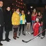 Eröffnung der neuen Schlittschuhbahn in Bad Gleichenberg mit Bürgermeisterin Christine Siegel, Ex-Eishockey-Profi Peter Porubcan und Claudia Resch (Kurtherme und Kurhaus Bad Gleichenberg) 