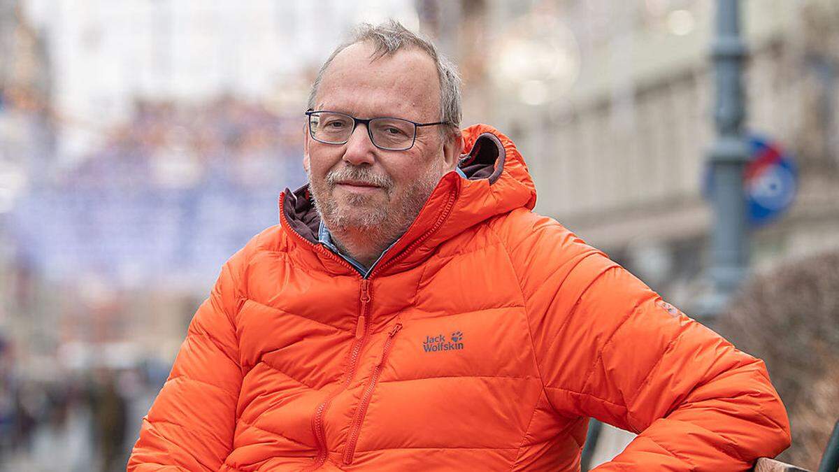 Michael Koren braucht in seiner Rolle nicht nur eine dicke Jacke, sondern auch eine dickte Haut